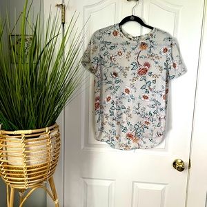 LOFT lightweight floral blouse 😍